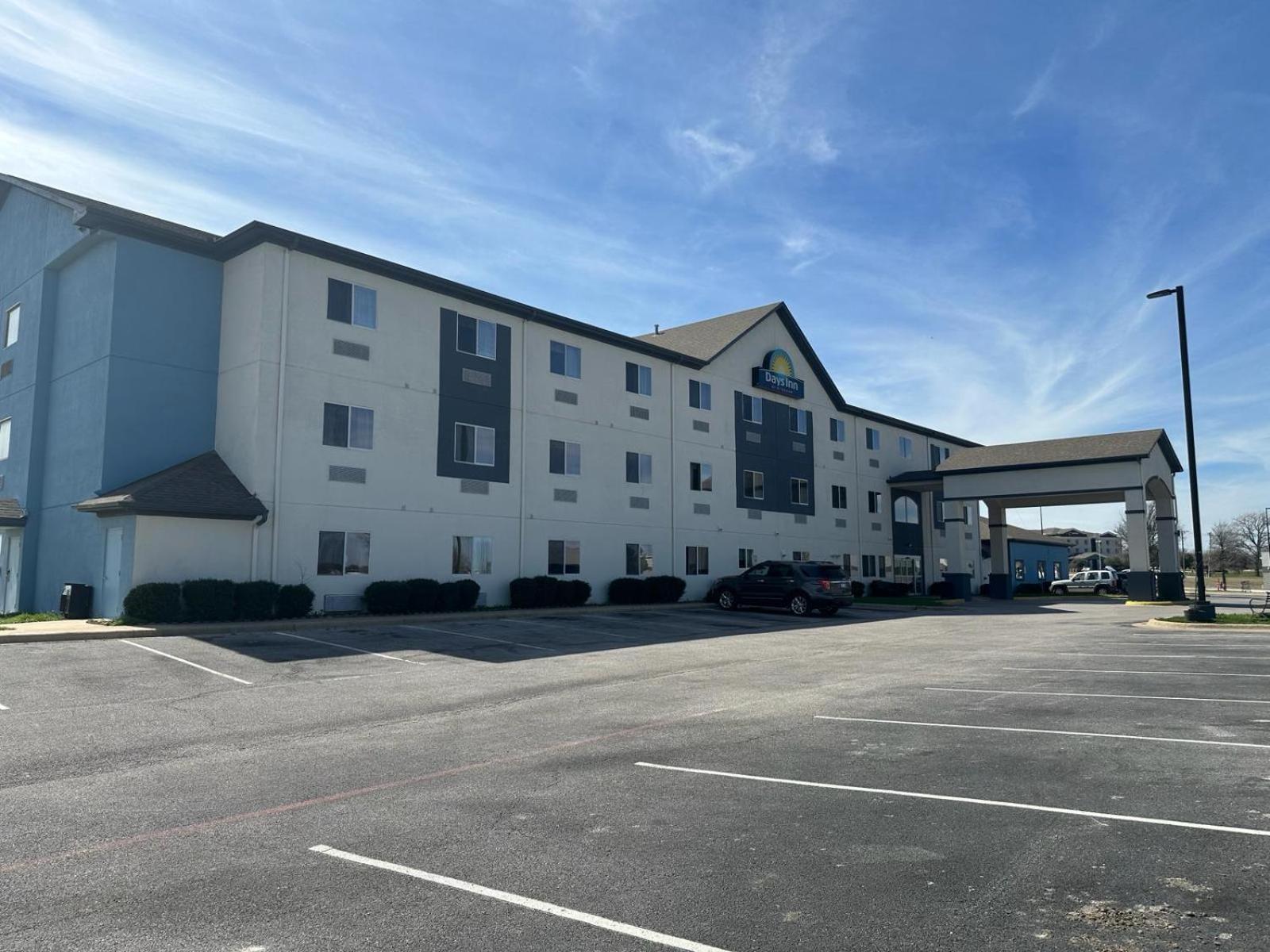 Days Inn By Wyndham Copperas Cove Exterior photo